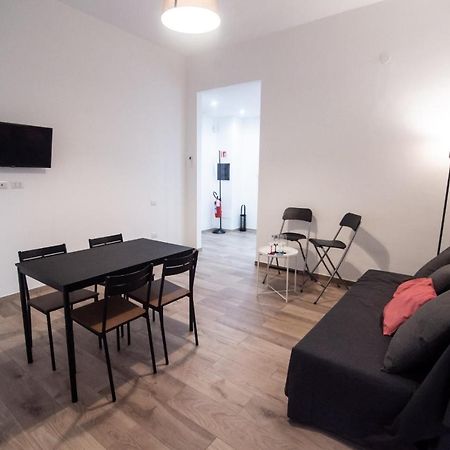 Nizza Apartment In Centro Salerno Buitenkant foto