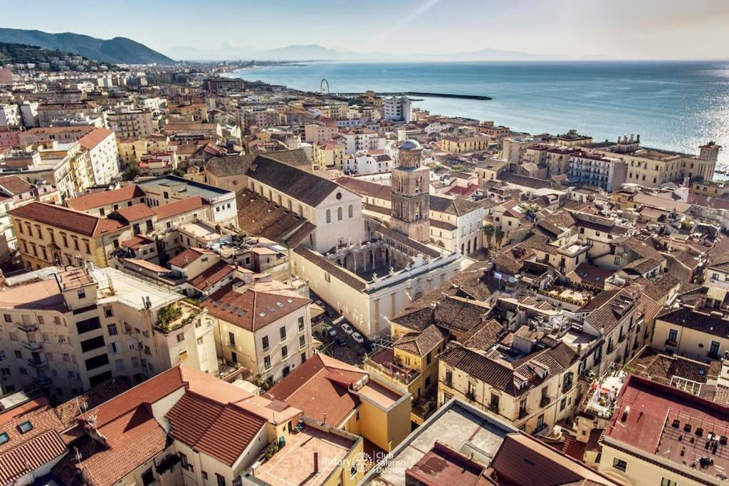 Nizza Apartment In Centro Salerno Buitenkant foto